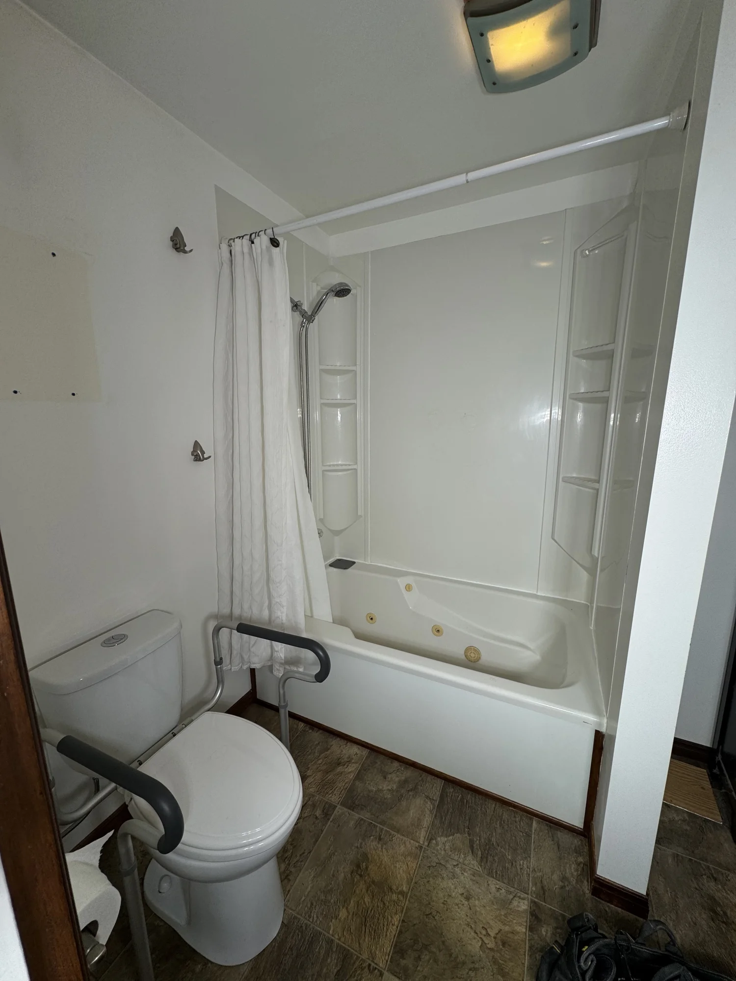 Full Bathroom Renovation – photo 2